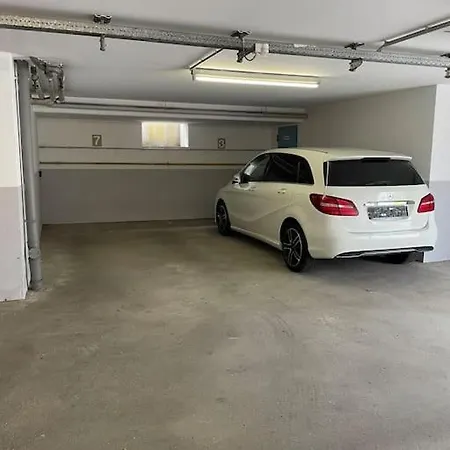 Seenaehe Mit Gratis Tiefgaragenplatz * ゼーヴァルヒェン