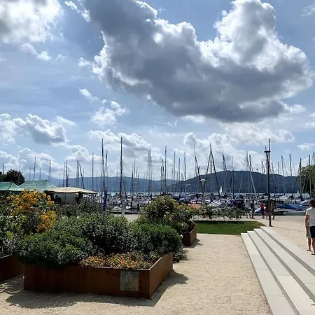 Seenaehe Mit Gratis Tiefgaragenplatz Seewalchen am Attersee